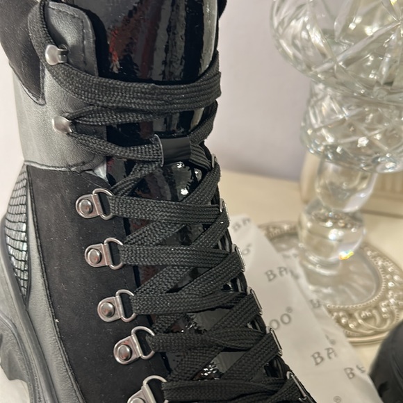 Woman’s Bamboo boots - Picture 4 of 10